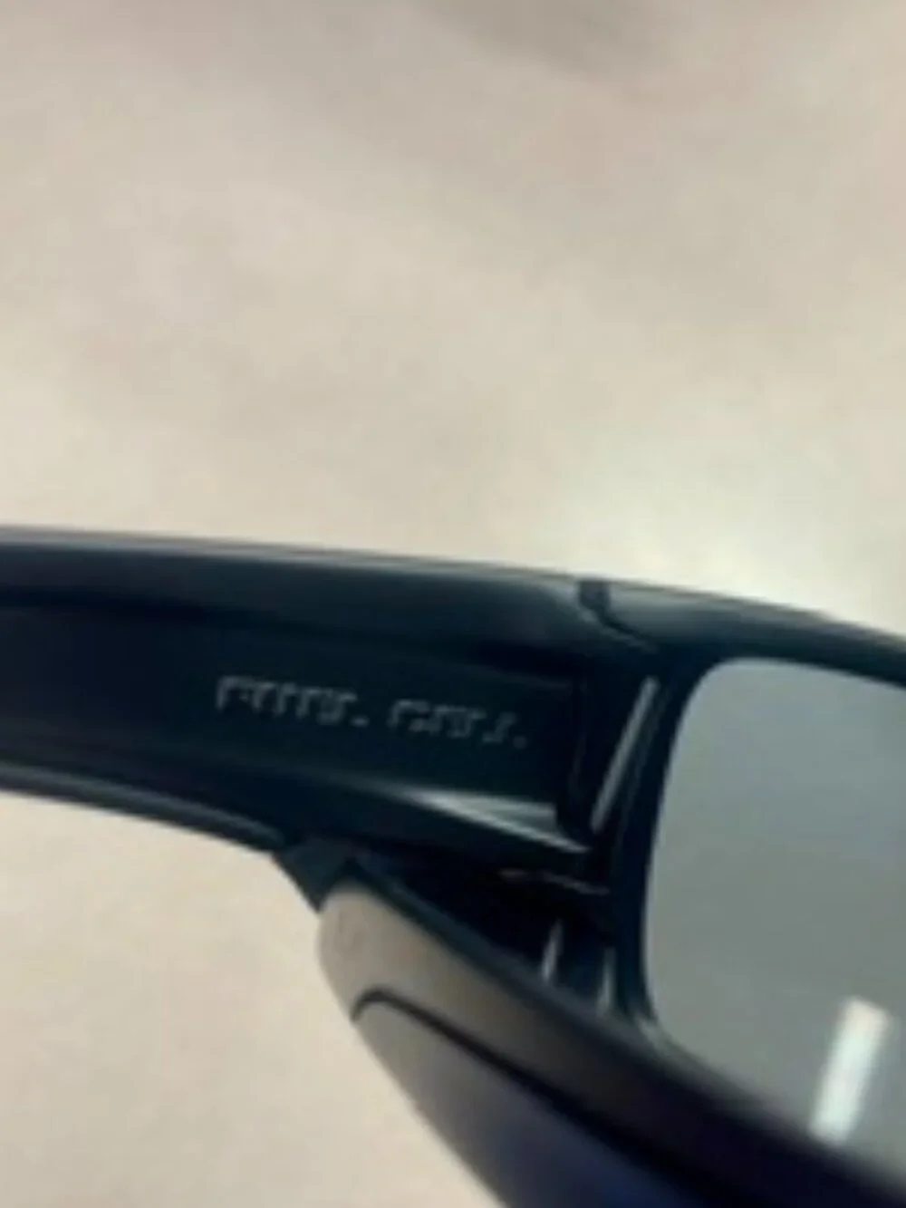NEW OAKLEY PRISM POLARIZED SUNGLASSES (FUEL CELL)